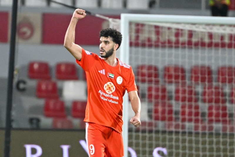 أزارو يواصل التألق في الدوري الإماراتي