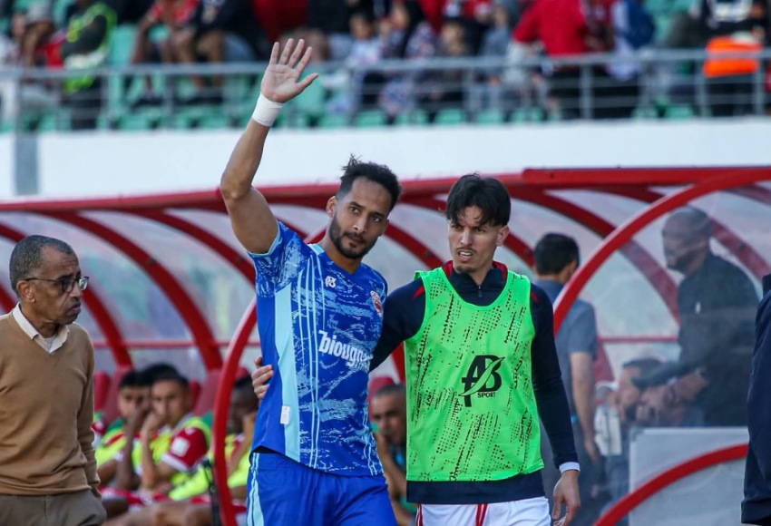 بوناكة يغيب عن النادي المكناسي لأسبوعين