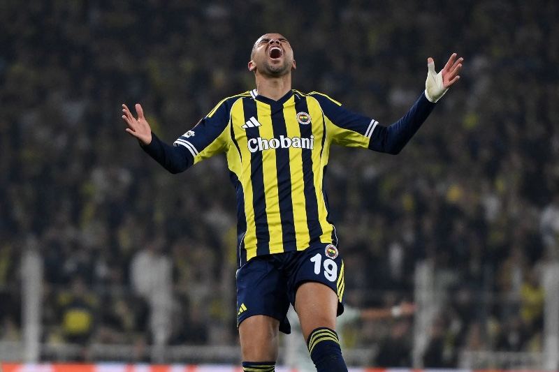 ‎إيفرتون يفاضل بين النصيري ودوران