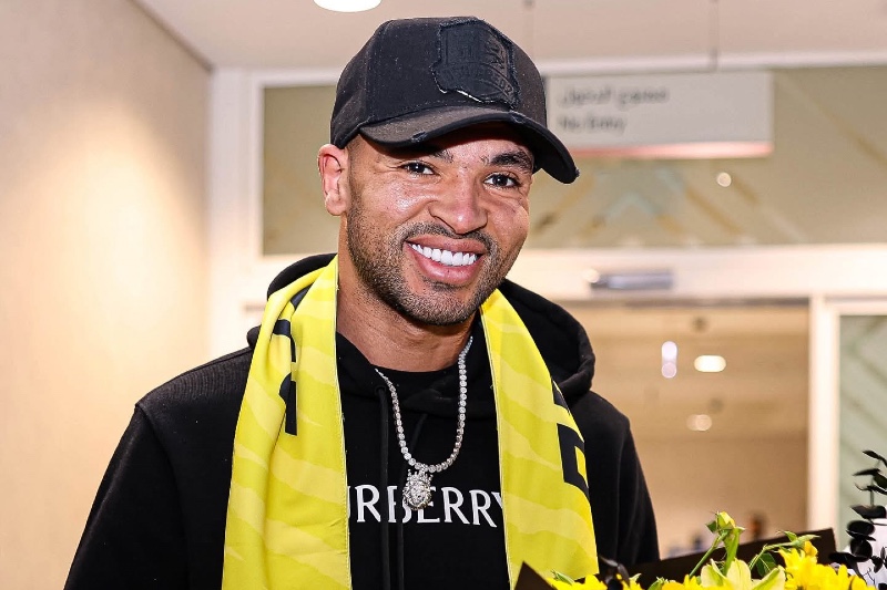 النصيري يودع فنربخشة برسالة مؤثرة