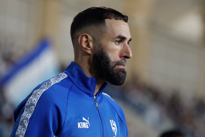 بنزيمة خارج حسابات الهلال آسيويا