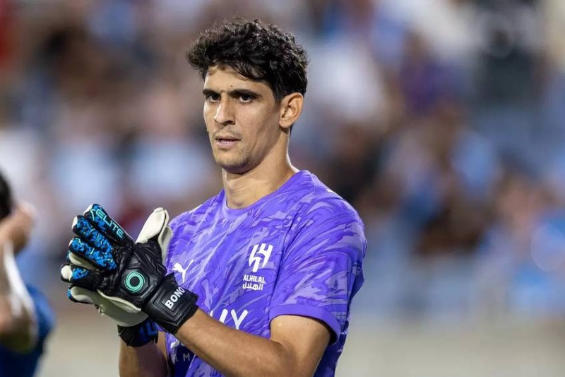 ‎غياب ياسين بونو يثير قلق جماهير الهلال