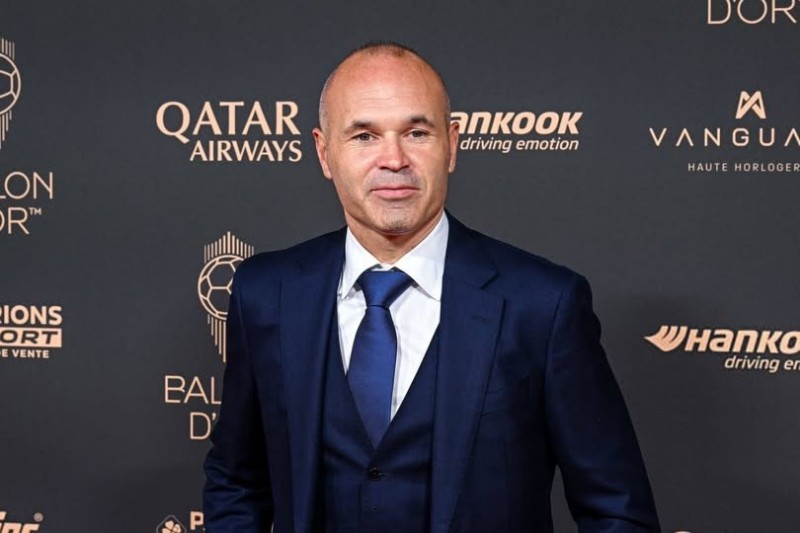 تقارير: إنييستا يبتعد عن الطاقم التقني للمنتخب المغربي قبل كأس العالم 