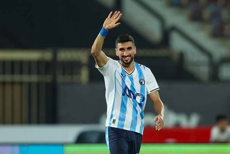 سبب غياب الكرتي عن مباراة الجيش الملكي