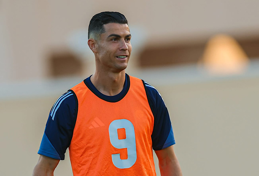 النصر يؤكد غياب رونالدو بسبب إصابة عضلية