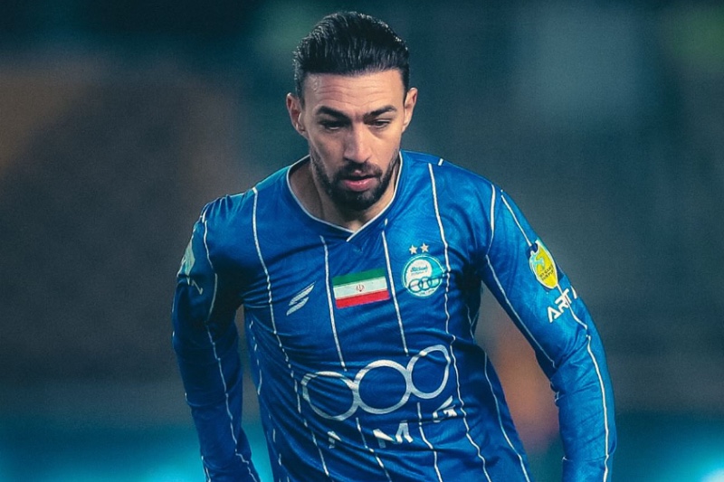 منير الحدادي يبدد مخاوف جماهيره ويؤكد وصوله الآمن إلى تركيا بعد مغادرته إيران