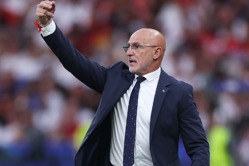 دي لا فوينتي: المنتخب المغربي استثنائي