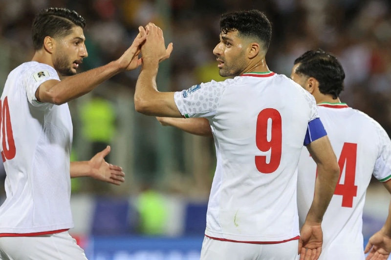 "فيفا" يدرس مشاركة إيران في المونديال
