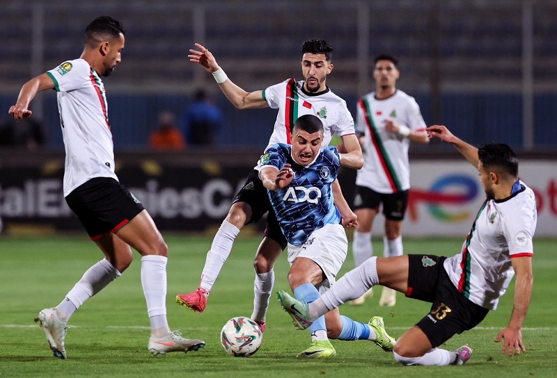 قمة إفريقية عربية على أرضية الملعب الأولمبي بين الجيش الملكي وبيراميدز المصري