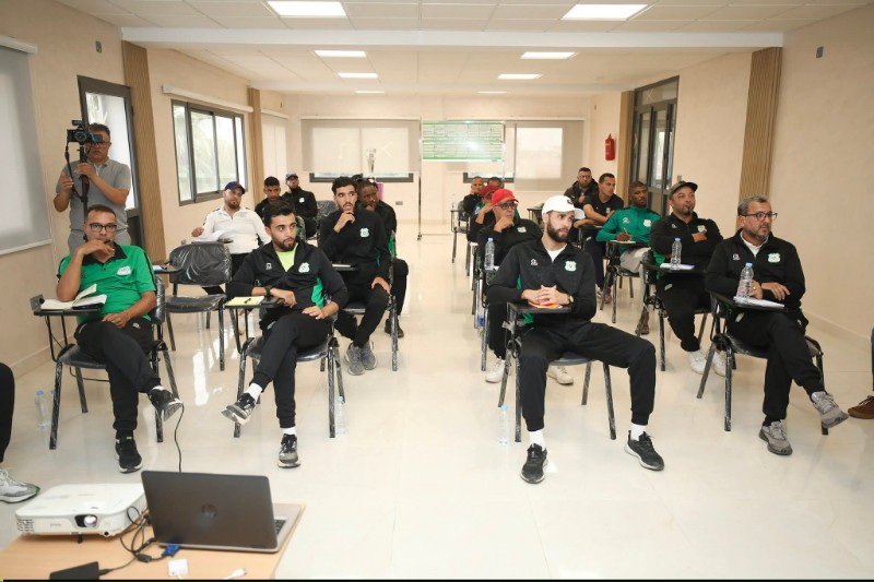 الدشيرة ينظم دورة تكوينية للمدربين