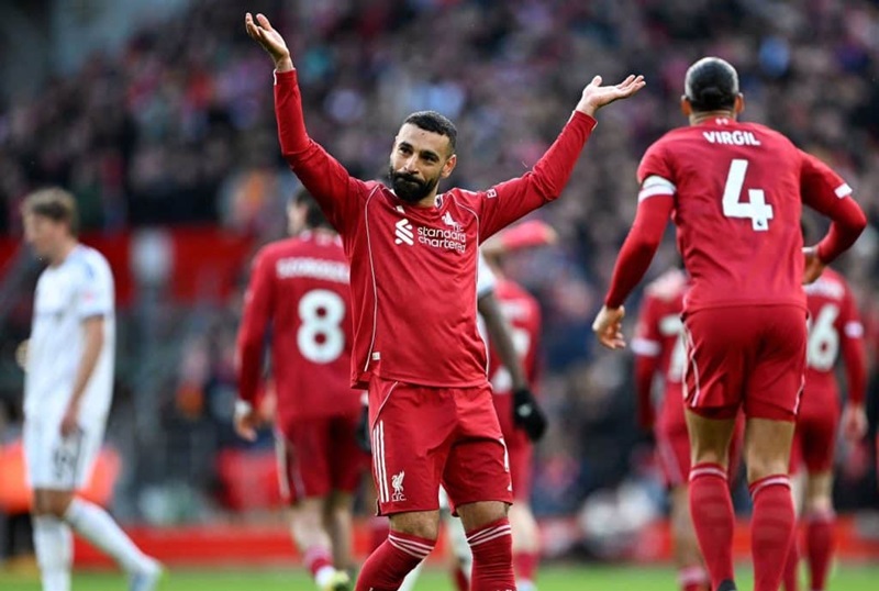 توقعات بأن يكون صلاح أساسيا أمام باريس في مباراة الإياب بدوري أبطال
