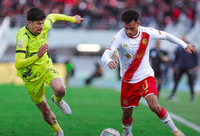 المغرب الفاسي يتصدر الدوري الاحترافي بفوز مثير على الوداد الرياضي
