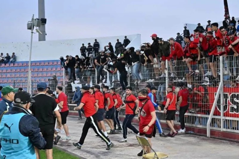 مطالب بحماية الإعلاميين في الملاعب