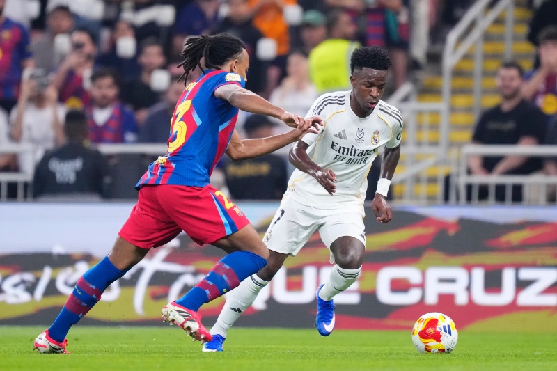 تحديد موعد كلاسيكو برشلونة والريال