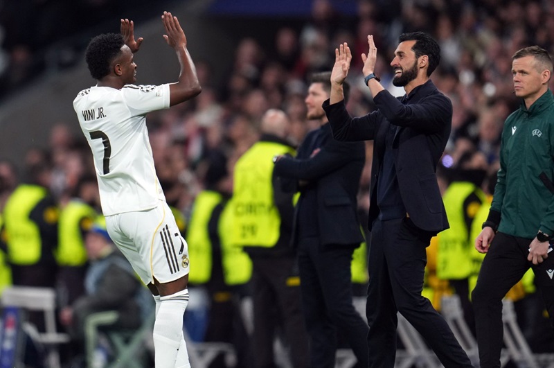ألفارو أربيلوا يدعم البرازيلي فينيسيوس جونيور أمام غضب جماهير ريال مدريد