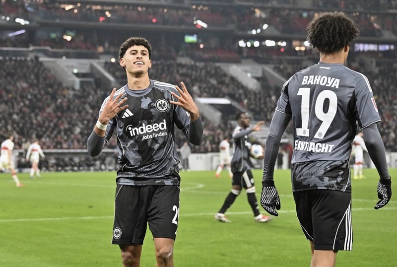 استدعاء المونديال يرفع أسهم الميموني.. زيادة بـ3 ملايين يورو في شهرين