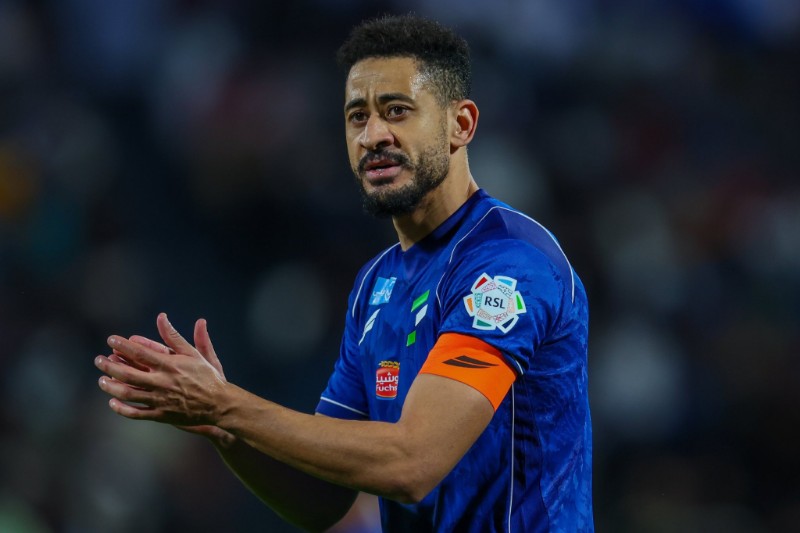 باتنا يسافر إلى المغرب بسبب والده