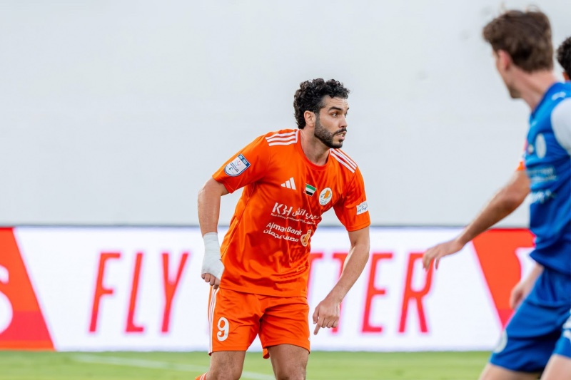 وليد أزارو يواصل التألق في الإمارات