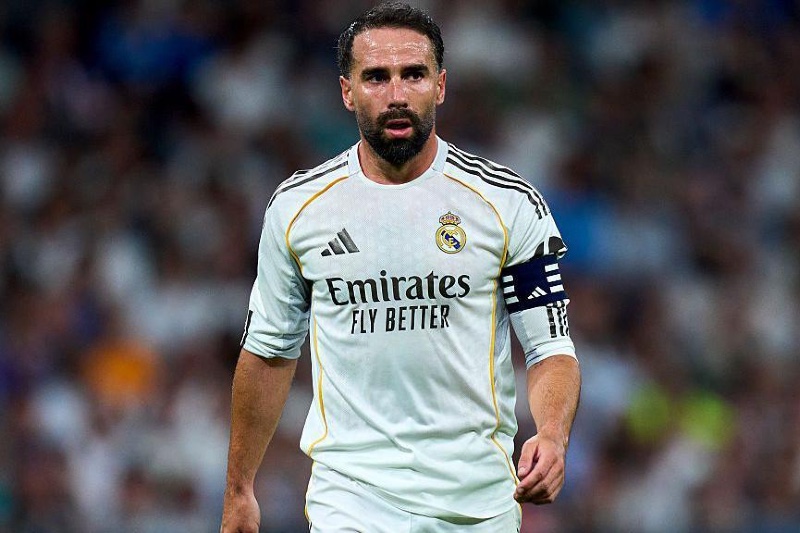 ريال مدريد يعلن رحيل قائده كارفاخال