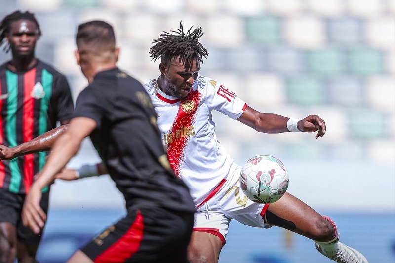 الجيش الملكي يحسم "الكلاسيكو" أمام الوداد ويرتقي لصدارة البطولة الاحترافية