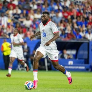 بييرو مهاجم هايتي: المغرب قادر على تكرار إنجاز "مونديال" قطر وحكيمي الأفضل