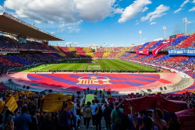 برشلونة يطلب اللعب في "مونتجويك"