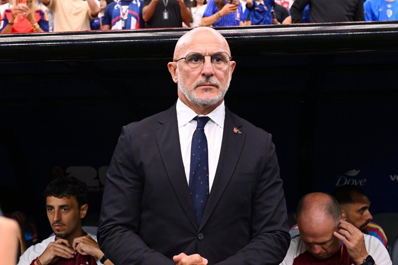 دي لافوينتي يعتبر إسبانيا المنتخب الأفضل في العالم بعد الفوز على فرنسا