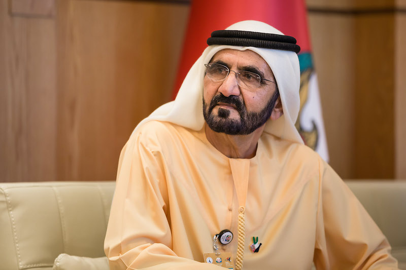 محمد بن راشد يشيد بعطاء "الأسود"