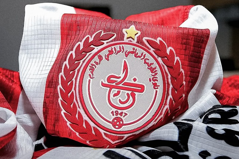 الكوكب المراكشي يضم ثلاثة لاعبين
