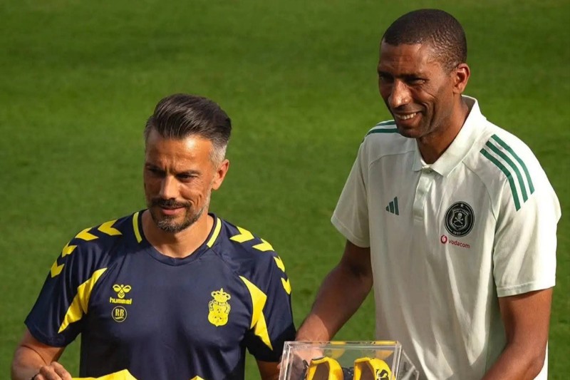 وادو يتوج أفضل مدرب بجنوب إفريقيا