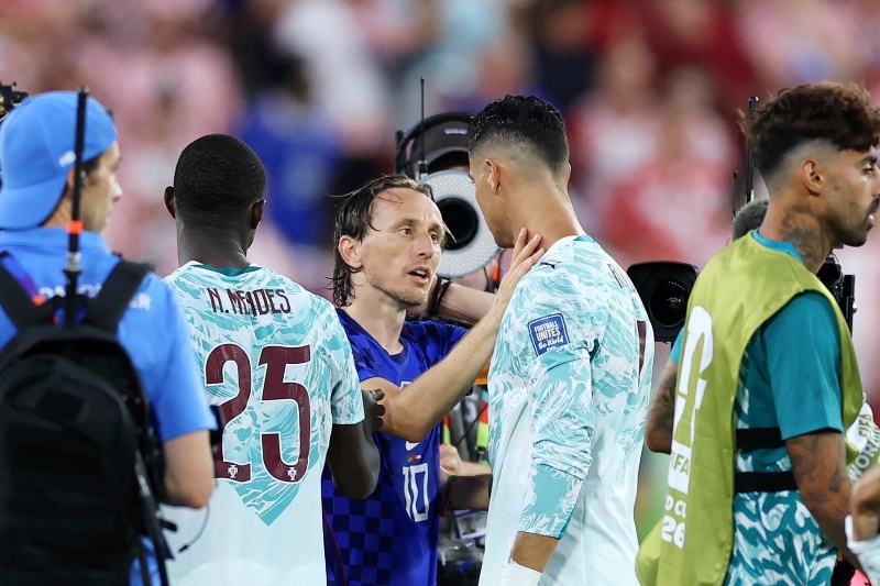 رونالدو يشيد بمودريتش بعد خروج كرواتيا من المونديال: أسطورة لن تتكرر