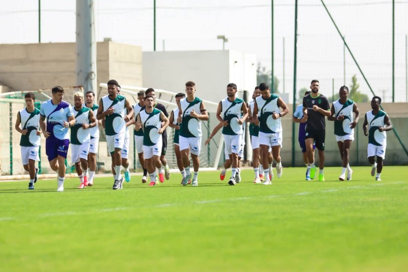 الرجاء يكشف مستجدات تحضيراته