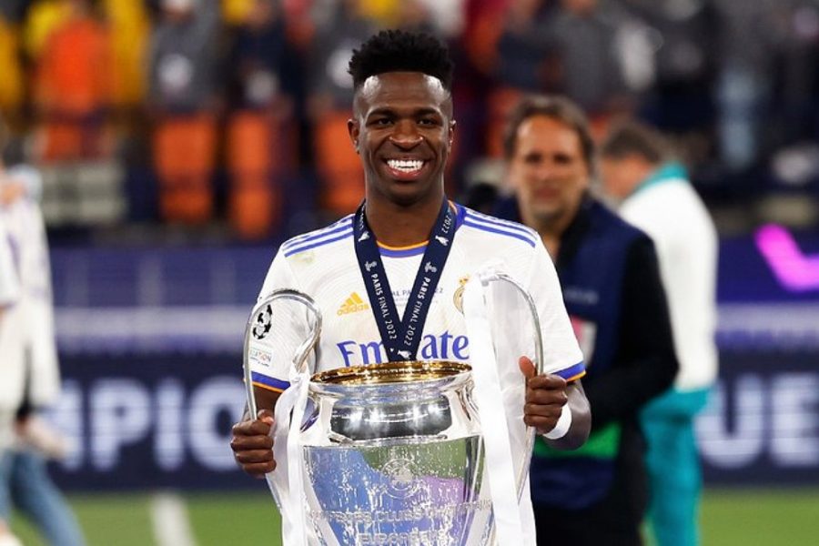 رسميا.. ريال مدريد يجدد عقد البرازيلي فينيسيوس جونيور حتى 2032