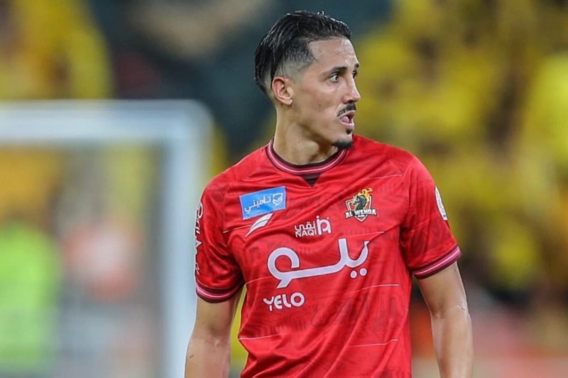 المغرب التطواني يفتح قنوات الاتصال مع فيصل فجر.. "هسبورت" تكشف التفاصيل