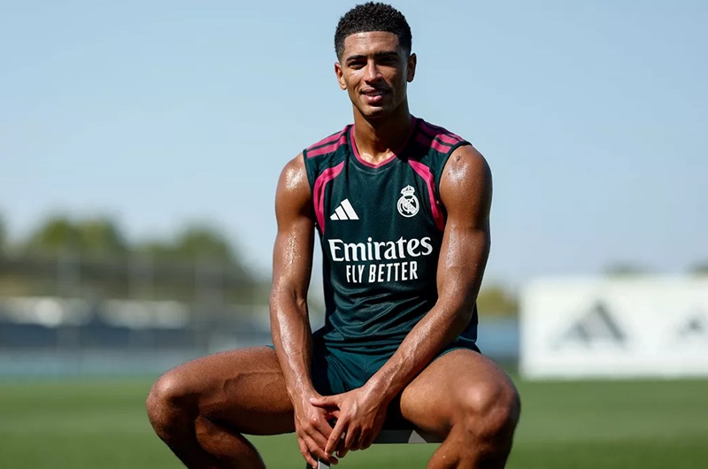 الإنجليزي جود بيلينغهام: متحمس للعمل مع مورينيو في ريال مدريد