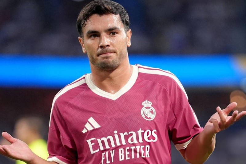 دياز: أشعر أنني أتحسن تدريجيا وسعيد مع مورينيو وريال مدريد