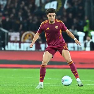 لايبزيغ الألماني يفاوض روما الإيطالي لضم نائل العيناوي على سبيل الإعارة