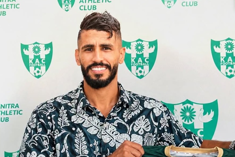 محمد أوناجم يوقع للنادي القنيطري