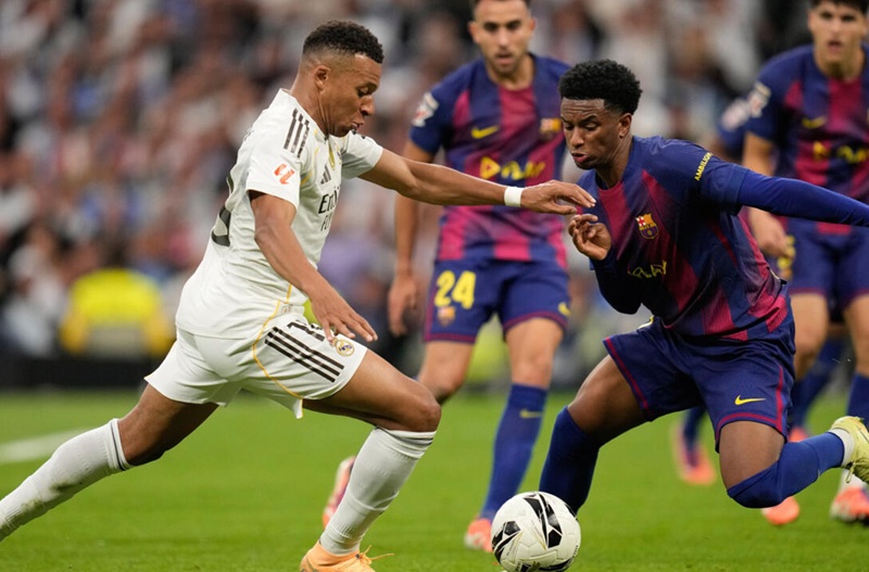 برشلونة وريال مدريد في سباق مبكر ومثير على صدارة الدوري الإسباني