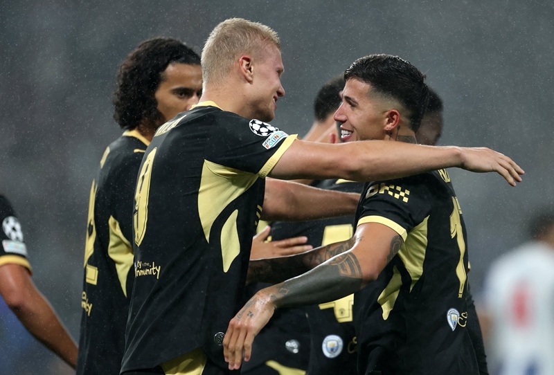 هالاند يقود مانشستر سيتي لهزم بورتو