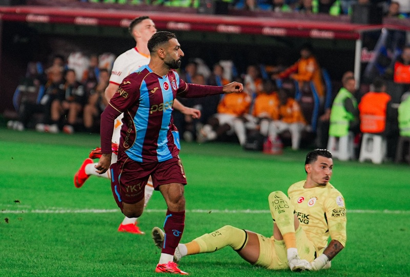 "هاتريك" صلاح يقود طرابزون سبور لاكتساح غلطة سراي في الدوري التركي