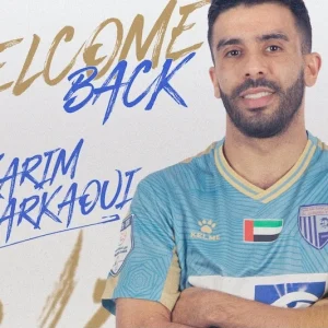 بعد ارتباط اسمه بالدوري المغربي.. البركاوي يجدد عقده مع الظفرة الإماراتي