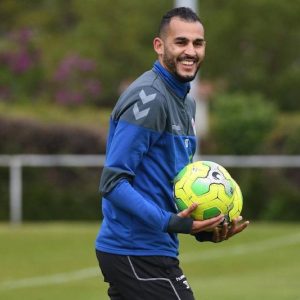 بوطيب يعلن اعتزاله لعب كرة القدم