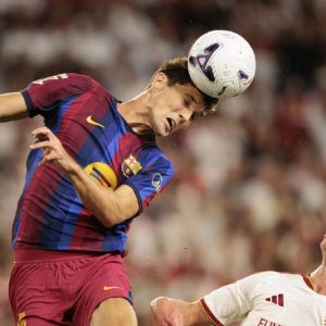 مدافع برشلونة يتعرض لإصابة جديدة
