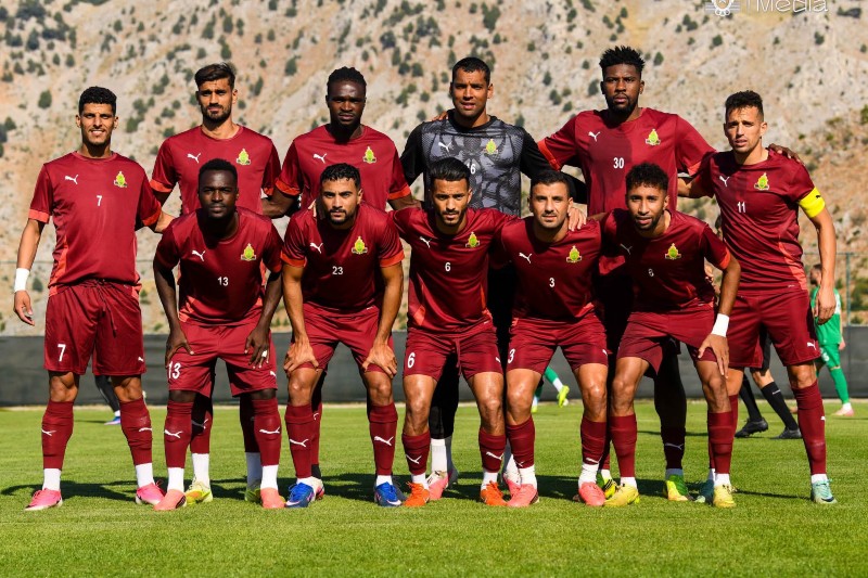الجيش الملكي يجدد عقود أربعة لاعبين