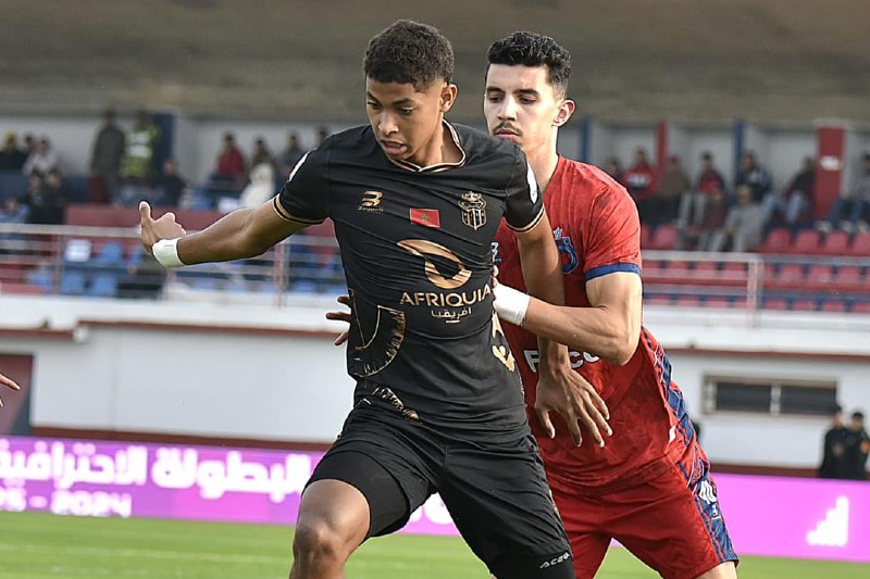 اتفاق نهائي يُقرب كتيبة من الرجاء والفحوصات الطبية تفصل اللاعب عن التوقيع