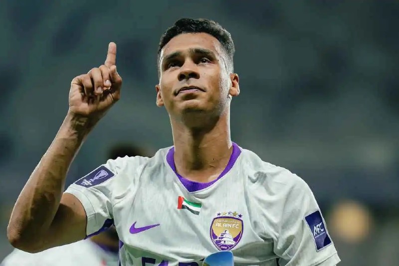 بعد تألقه أمام النصر.. رحيمي: كنت أفكر في الاعتزال وسفيان أقنعني بالاستمرار