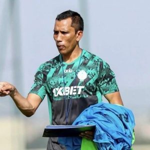 فادلو: بعض لاعبي الرجاء طلبوا مساعدتي للانتقال إلى ماميلودي صن داونز