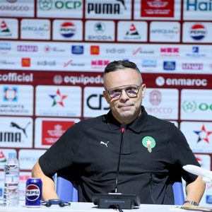 وهبي يوجه رسالة إلى أمرابط: الماضي يحفظ لك الاحترام ولا يمنحك امتيازات