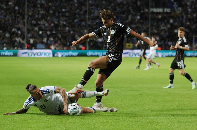 منتخب ألمانيا يتعادل سلبيا مع اليونان